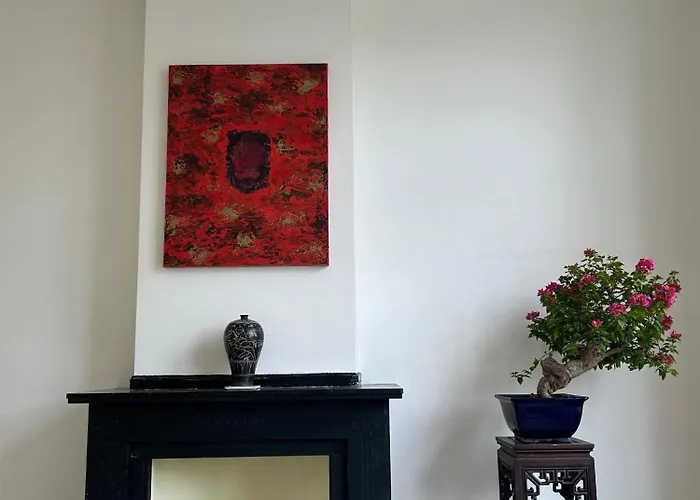 Beautiful House In * Delft