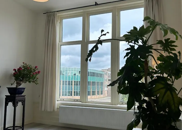 Beautiful House In דירה דלפט